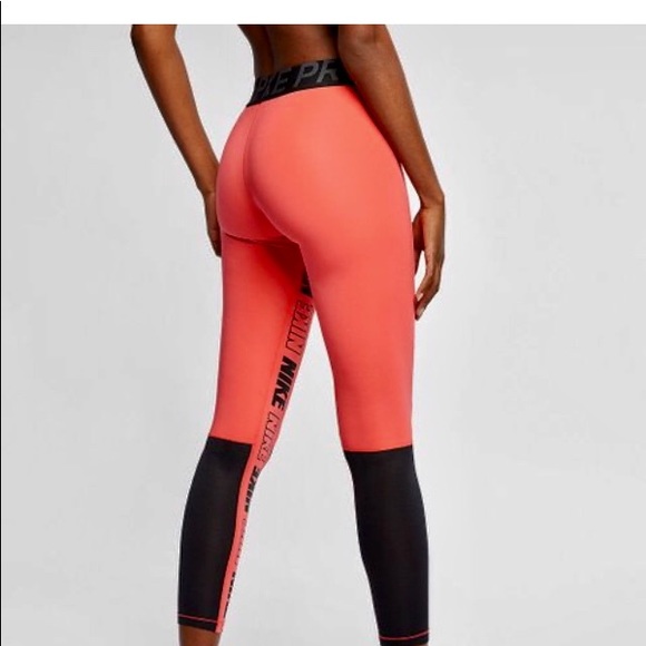 NWT! Nike Sports Bra/Tights 2 piece Set Size Small - Picture 13 of 15